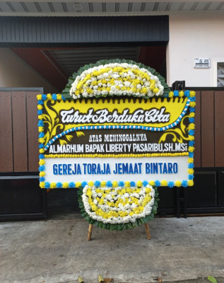 Papan Bunga Duka di Tongkaina